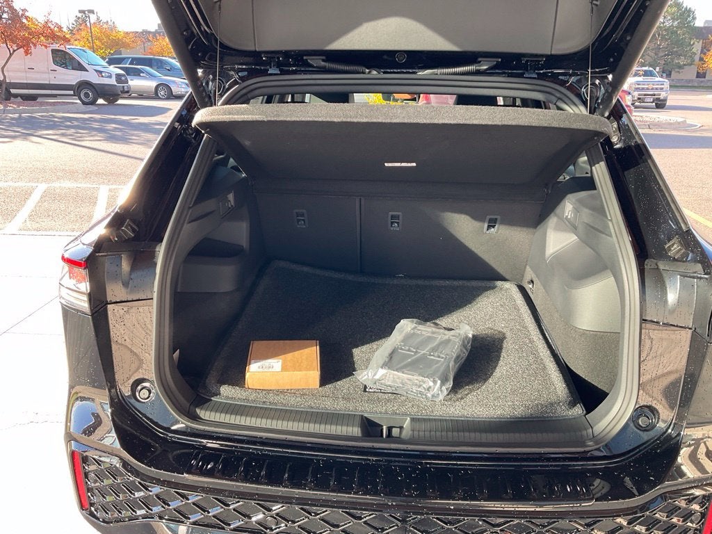 2027 Volkswagen Tiguan 2.0T SEL