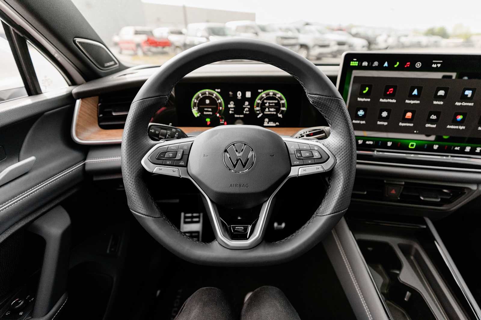 2026 Volkswagen Tiguan 2.0T SEL R-Line Turbo