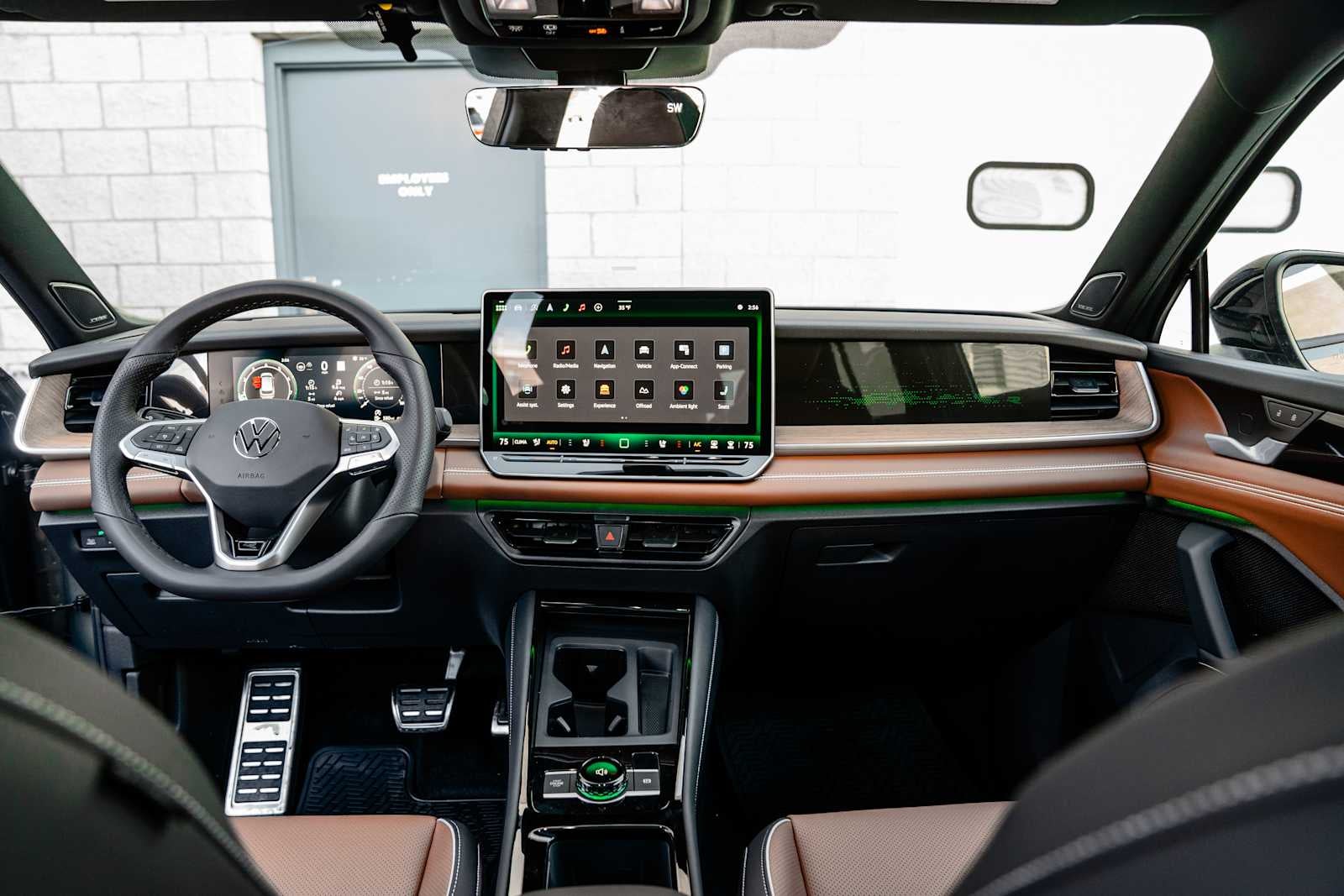 2026 Volkswagen Tiguan SEL R-Line Turbo 4MOTION