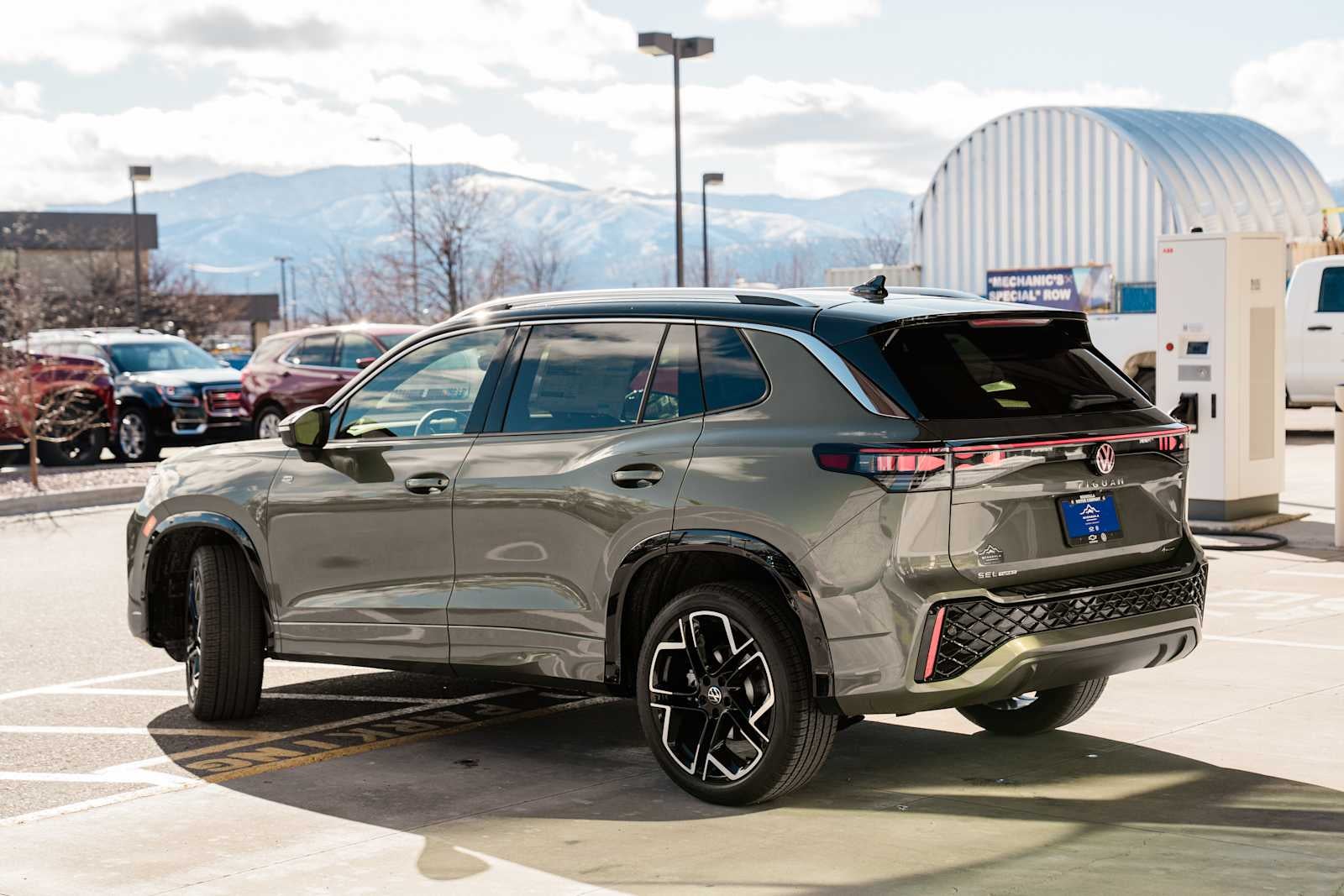 2026 Volkswagen Tiguan SEL R-Line Turbo 4MOTION