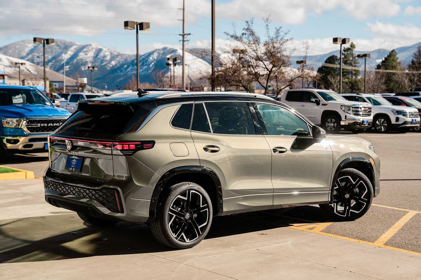 2026 Volkswagen Tiguan SEL R-Line Turbo 4MOTION