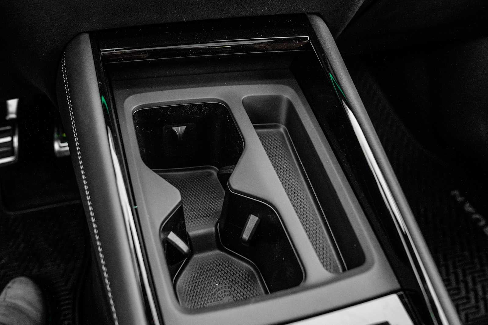 2026 Volkswagen Tiguan SEL R-Line Turbo 4MOTION