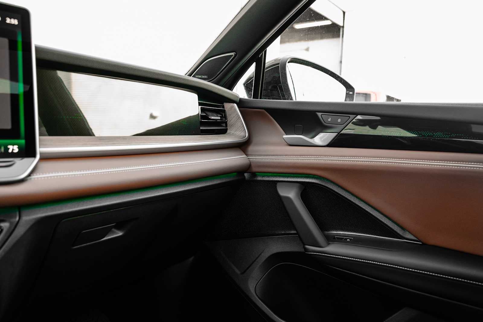 2026 Volkswagen Tiguan SEL R-Line Turbo 4MOTION