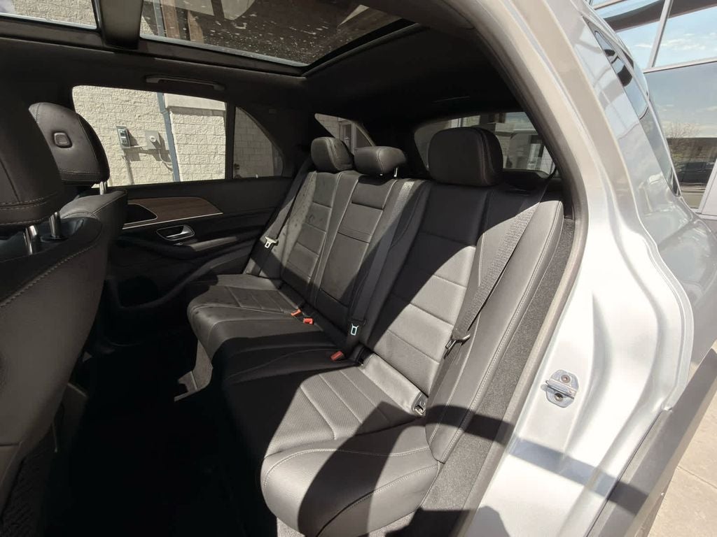 2025 Mercedes-Benz GLE GLE450 - Photo 36