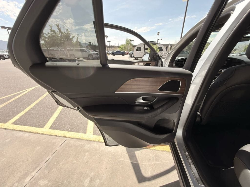 2025 Mercedes-Benz GLE GLE450 - Photo 38