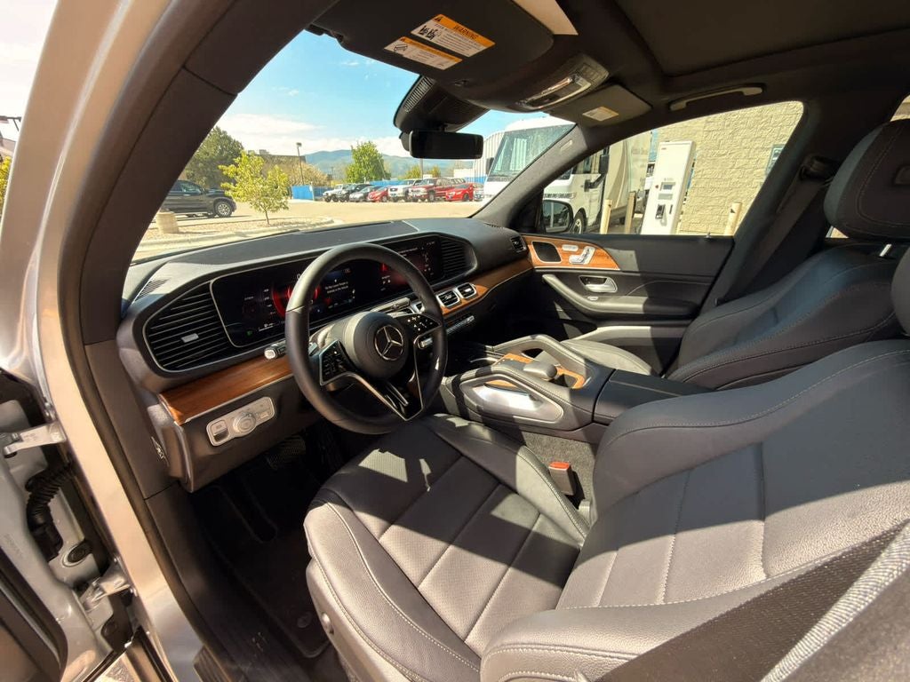 2025 Mercedes-Benz GLE GLE450 - Photo 9