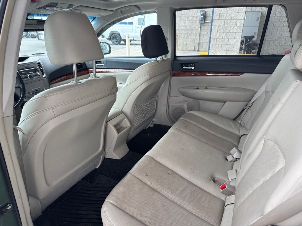 2011 Subaru Outback 2.5i Limited Pwr Moon