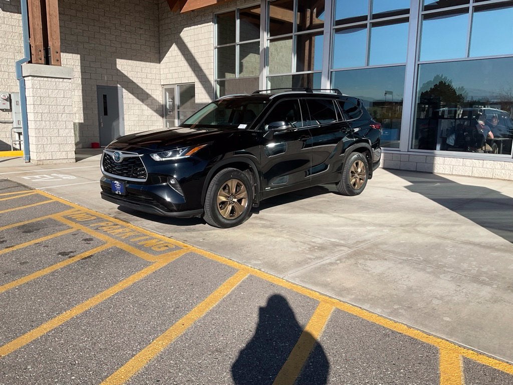 2022 Toyota Highlander Bronze Edition