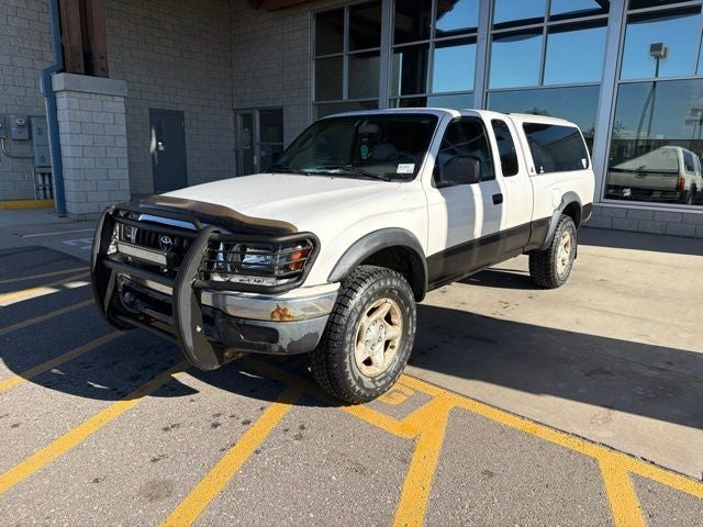 2003 Toyota Tacoma XtraCab Manual 4WD (Natl)