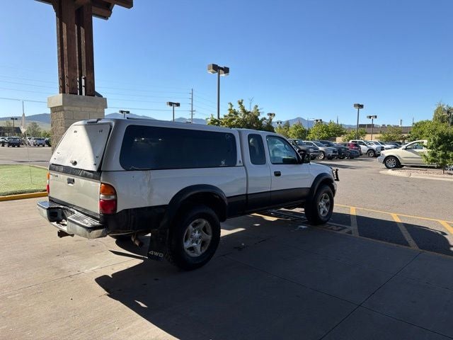 2003 Toyota Tacoma XtraCab Manual 4WD (Natl)