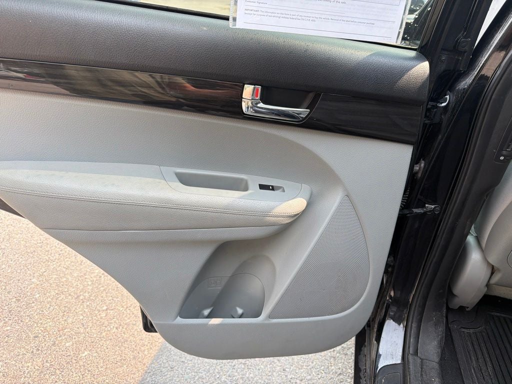 2011 Kia Sorento LX
