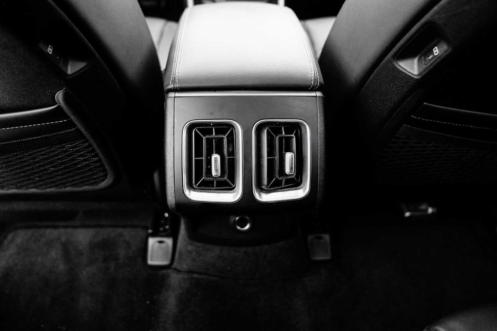 2025 Kia Sorento X-Line EX