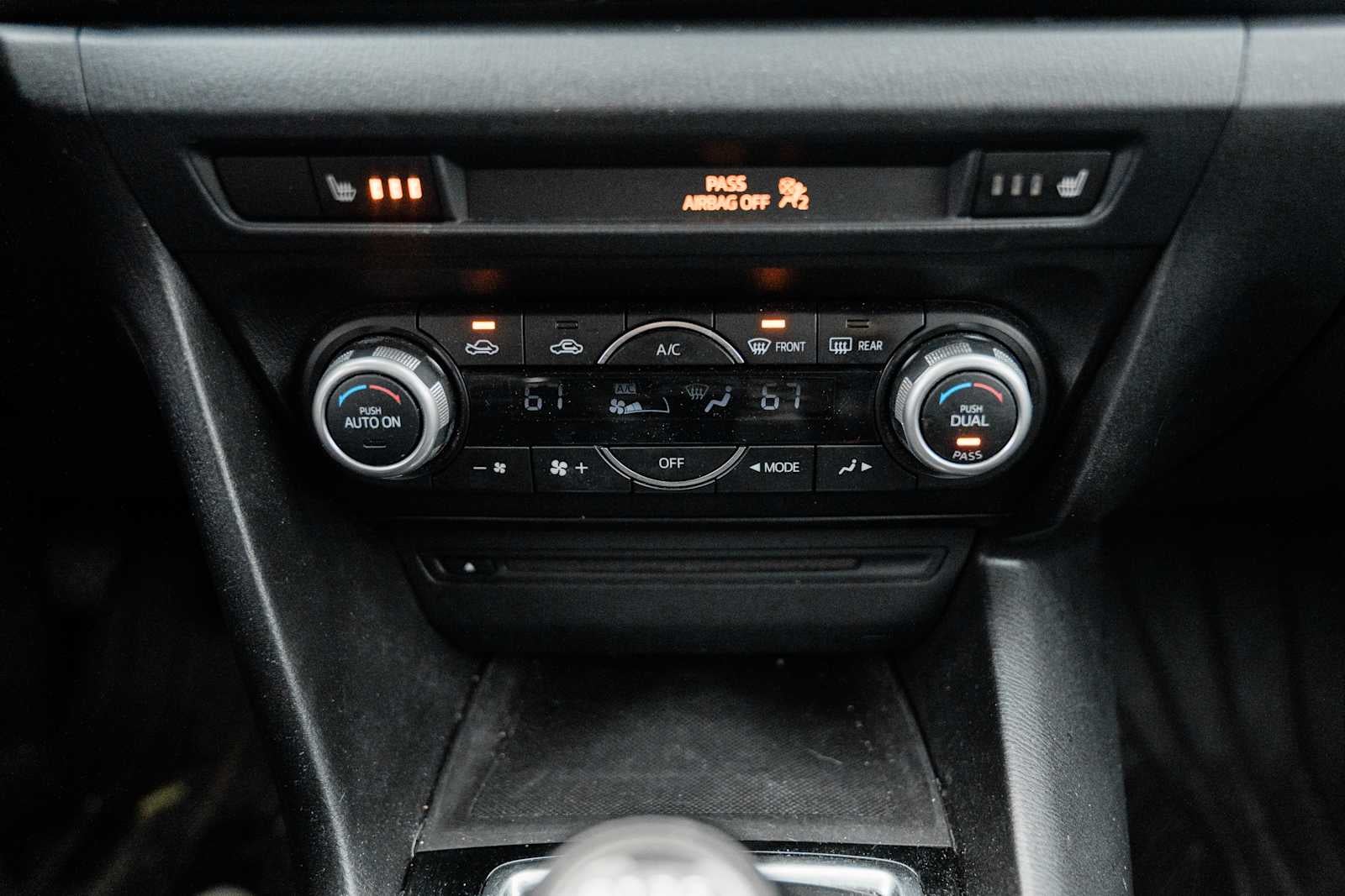 2015 Mazda MAZDA3 i Grand Touring