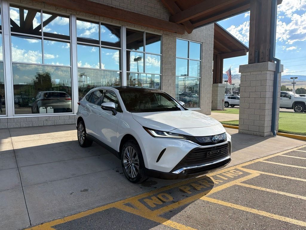 2023 Toyota Venza LE