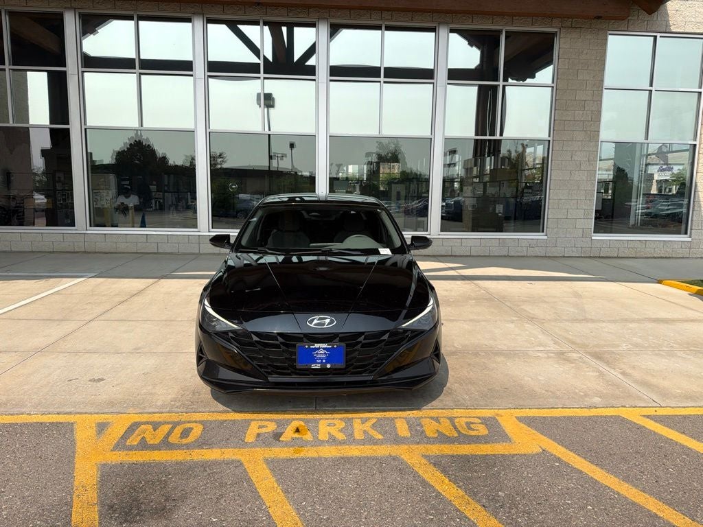 2022 Hyundai Elantra SEL