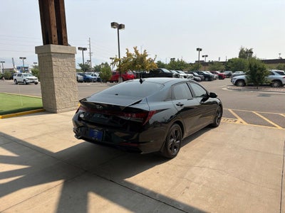 2022 Hyundai Elantra SEL