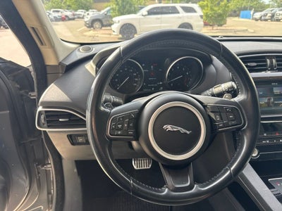 2018 Jaguar F-PACE 30t Premium