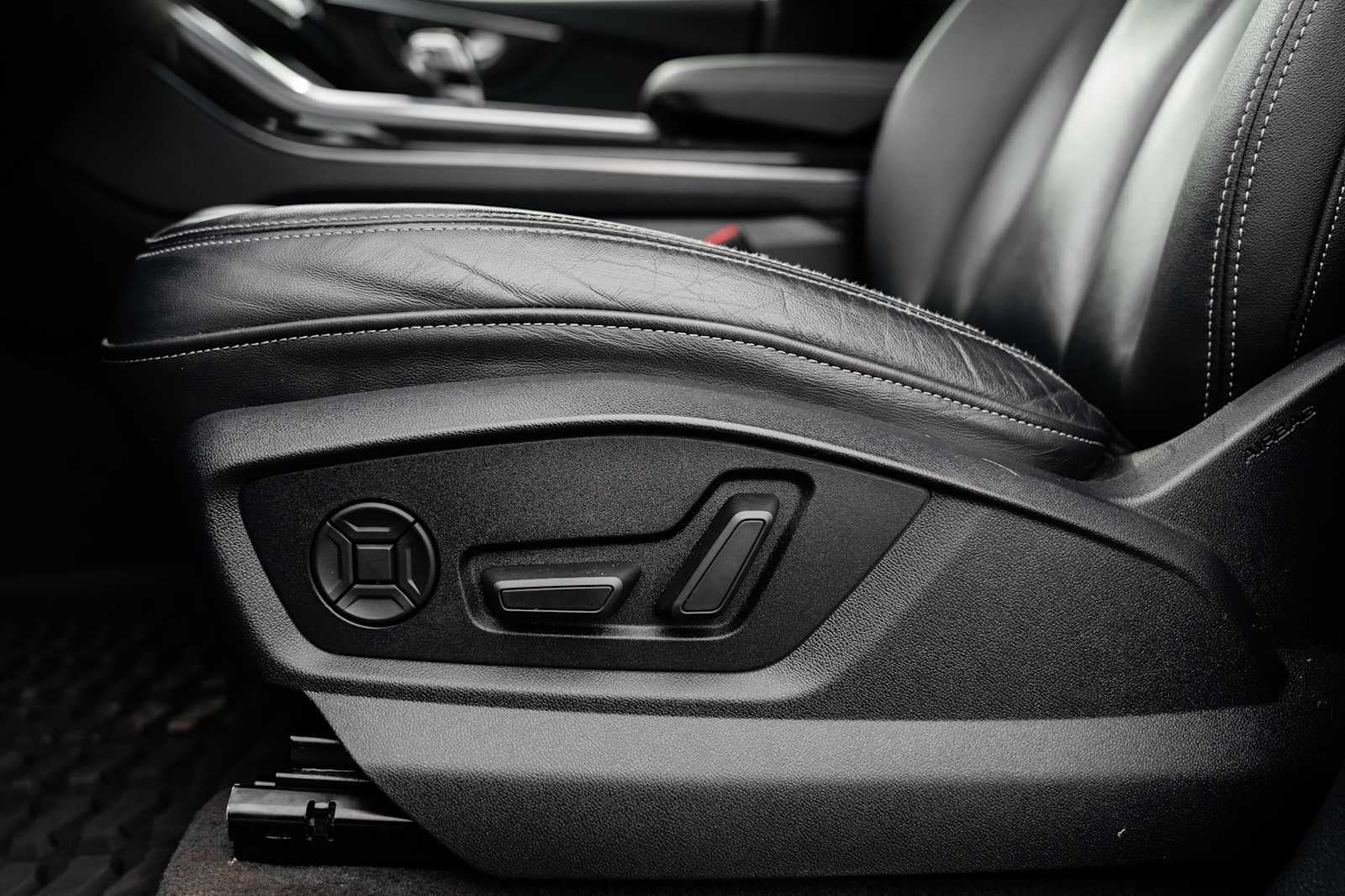 2019 Audi Q8 Premium