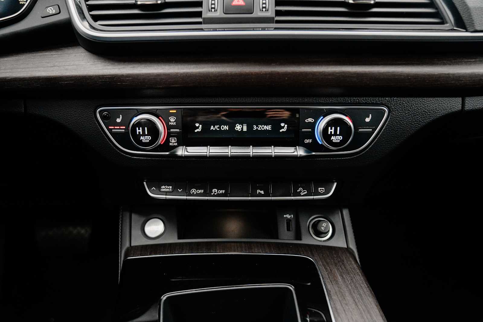 2024 Audi Q5 S line Premium Plus