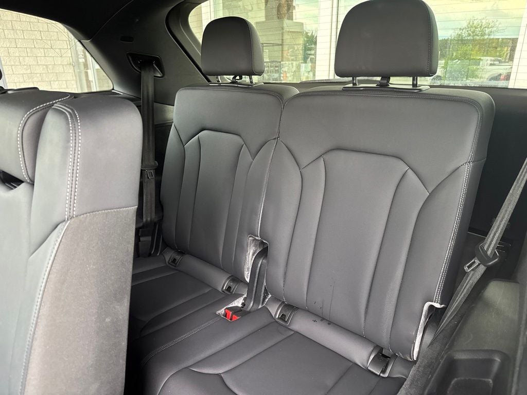 2025 Audi Q7 Premium Plus