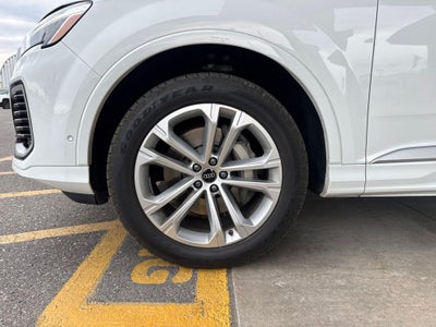 2025 Audi Q7 Premium Plus