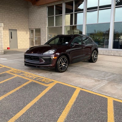 2024 Porsche Macan AWD