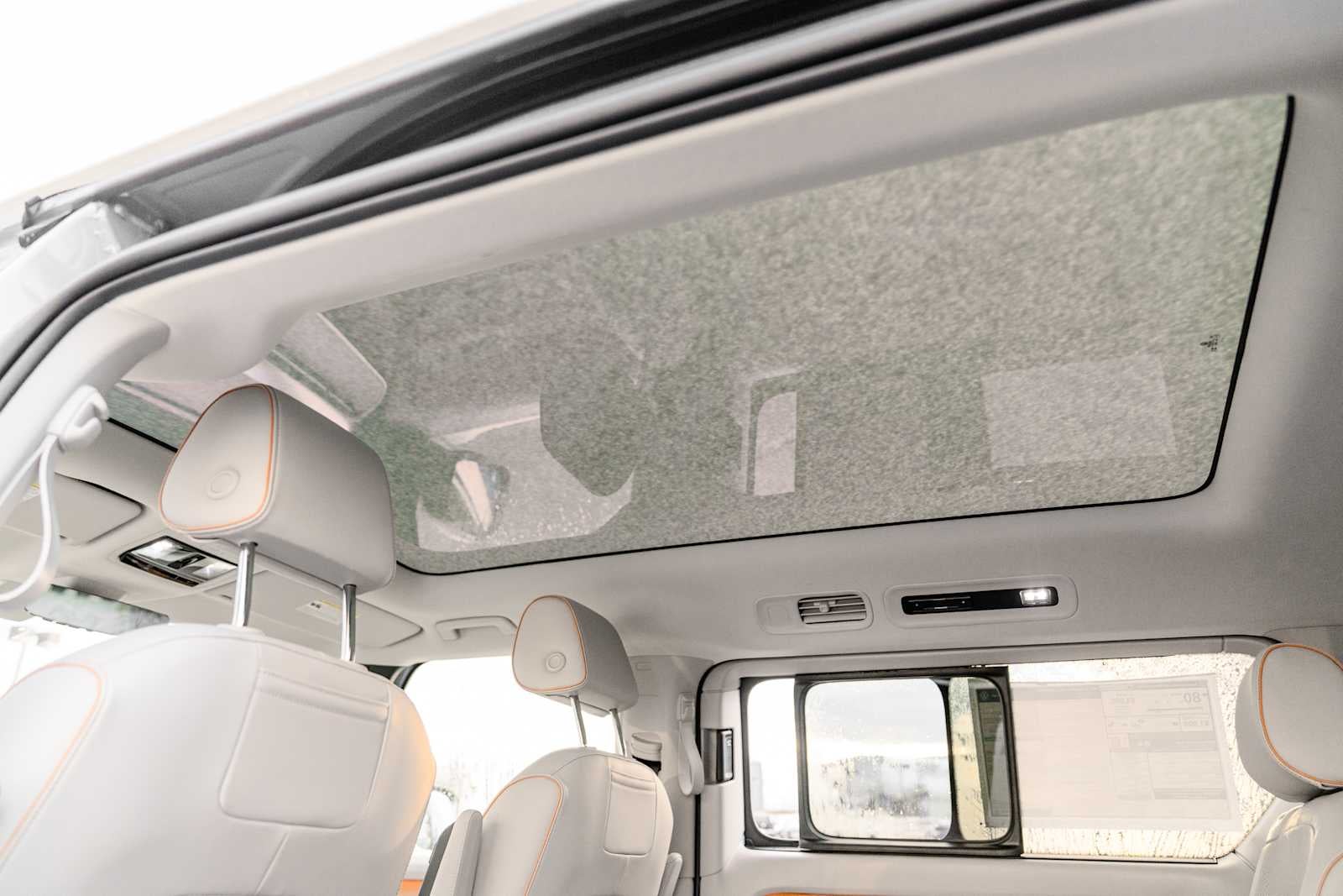 2025 Volkswagen ID. Buzz Pro S Plus AWD