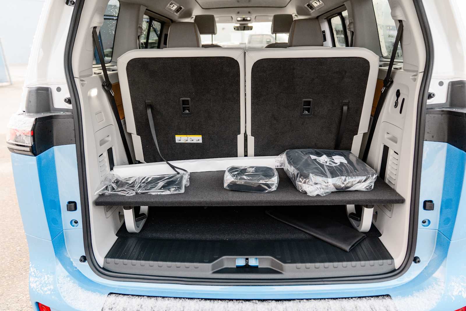 2025 Volkswagen ID. Buzz Pro S Plus AWD