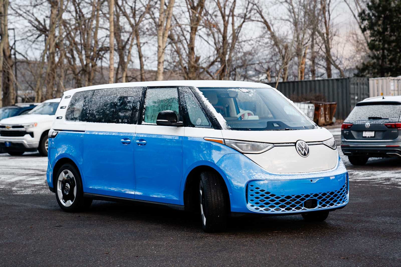 2025 Volkswagen ID. Buzz Pro S Plus AWD