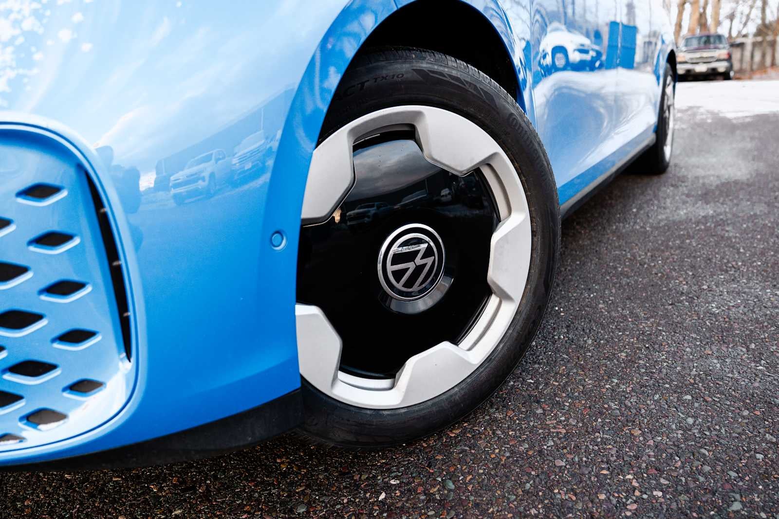 2025 Volkswagen ID. Buzz Pro S Plus AWD