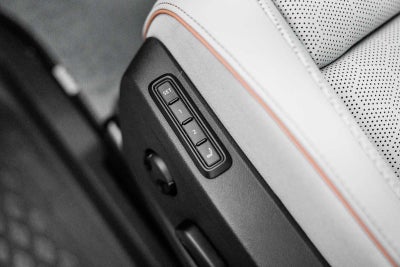 2025 Volkswagen ID. Buzz Pro S Plus AWD