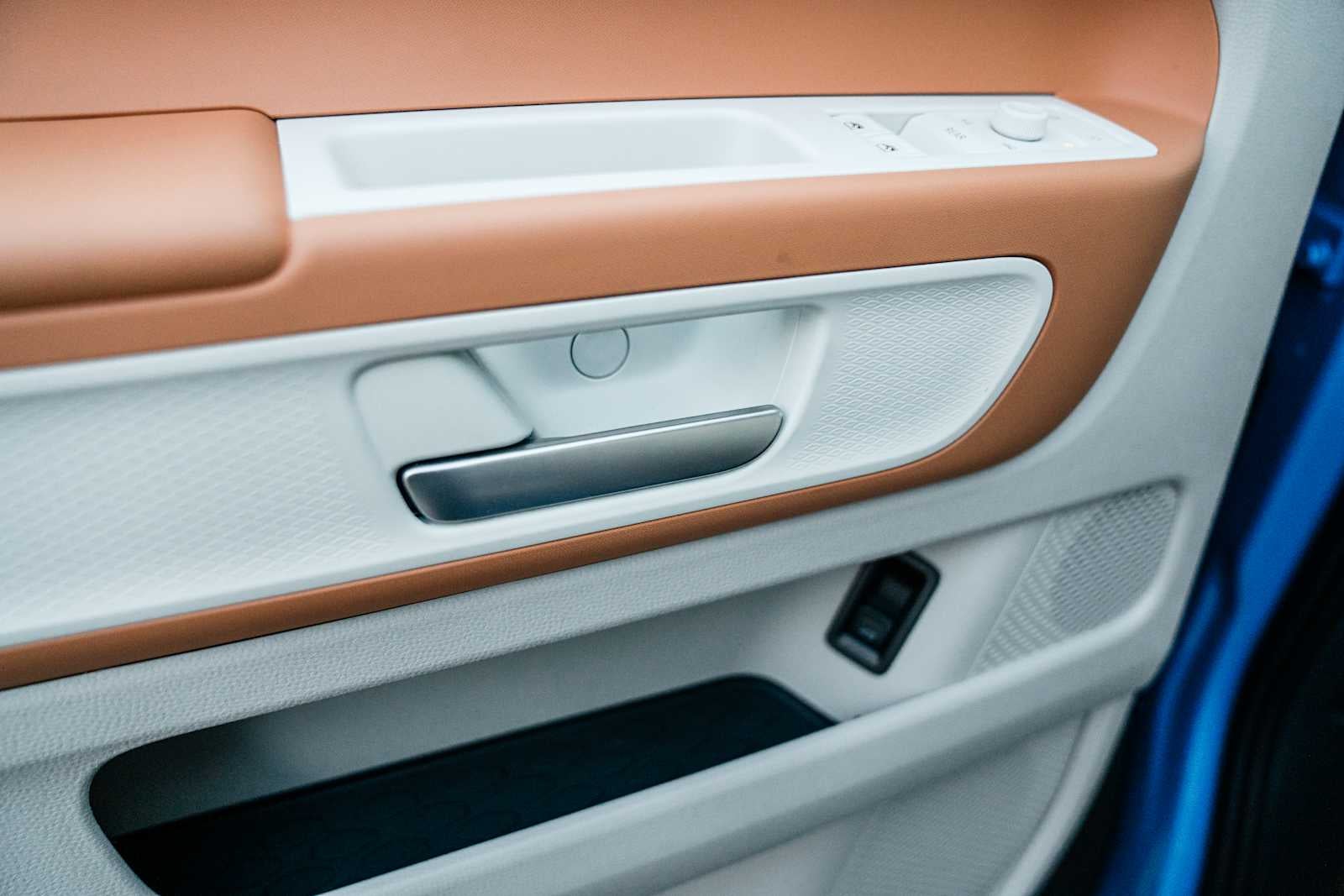 2025 Volkswagen ID. Buzz Pro S Plus AWD