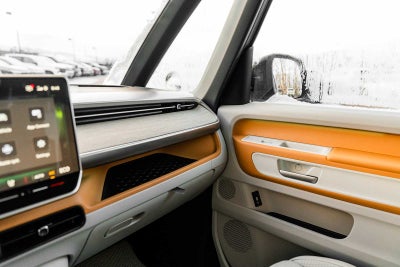 2025 Volkswagen ID. Buzz Pro S Plus AWD