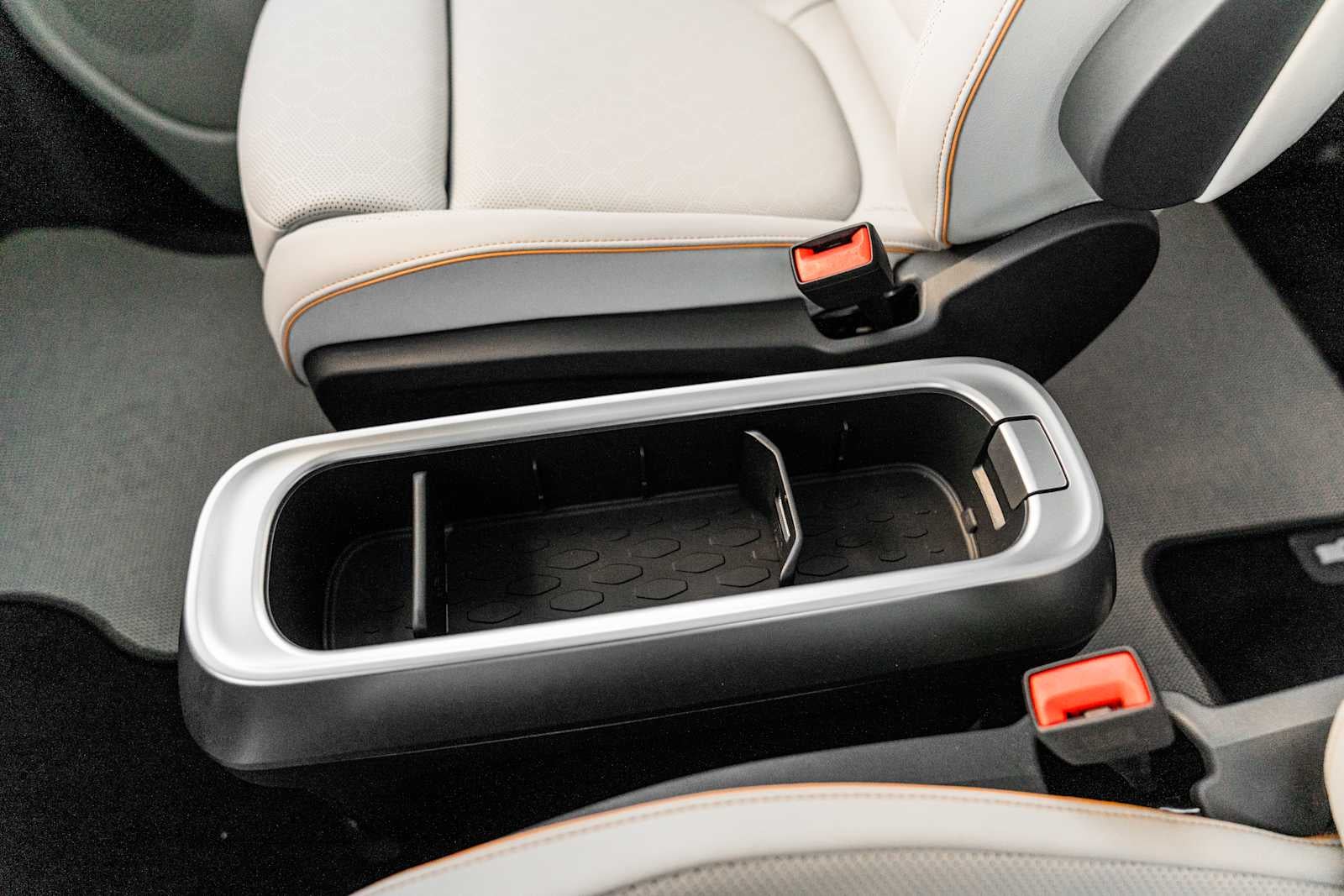 2025 Volkswagen ID. Buzz Pro S Plus AWD