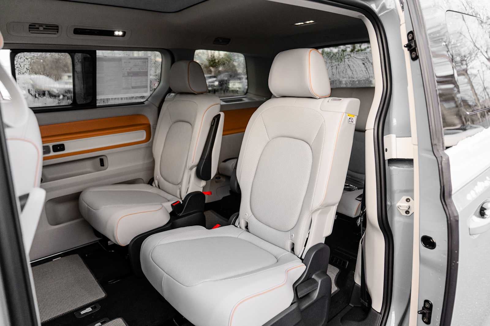 2025 Volkswagen ID. Buzz Pro S Plus AWD