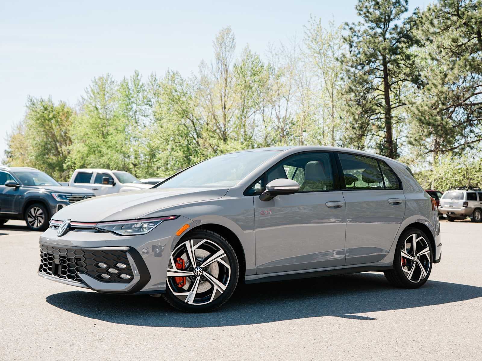 2026 Volkswagen Golf GTI 2.0T SE 4-door DSG's photo