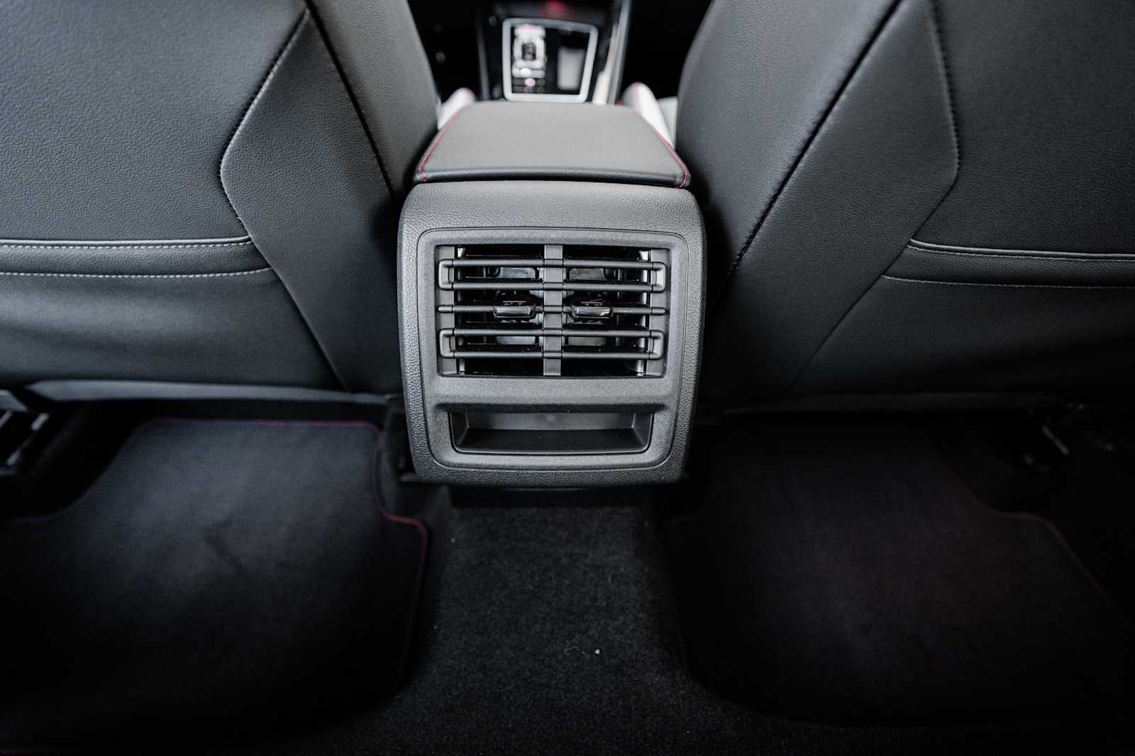 2026 Volkswagen Golf GTI 2.0T SE