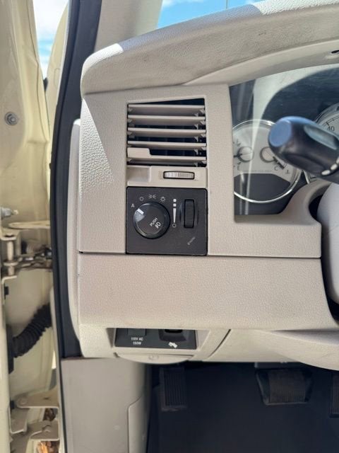2008 Chrysler Aspen Limited