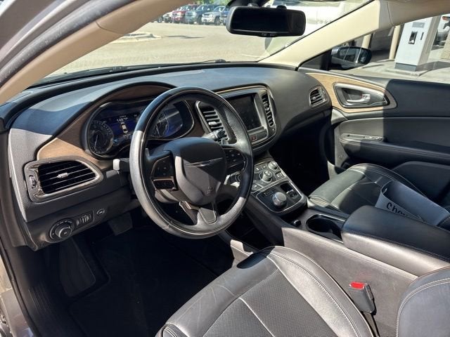 2016 Chrysler 200 C