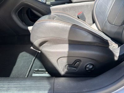 2016 Chrysler 200 C