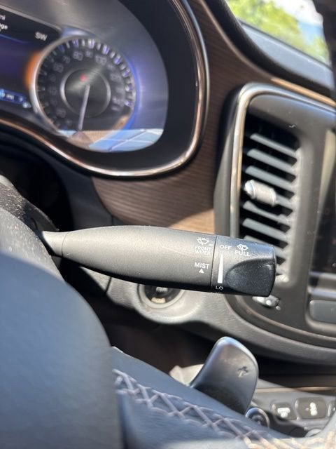 2016 Chrysler 200 C