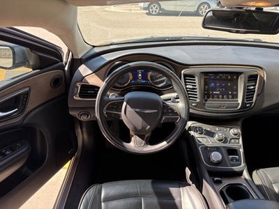 2016 Chrysler 200 C