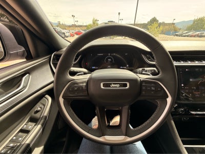 2024 Jeep Grand Cherokee Laredo 4x4
