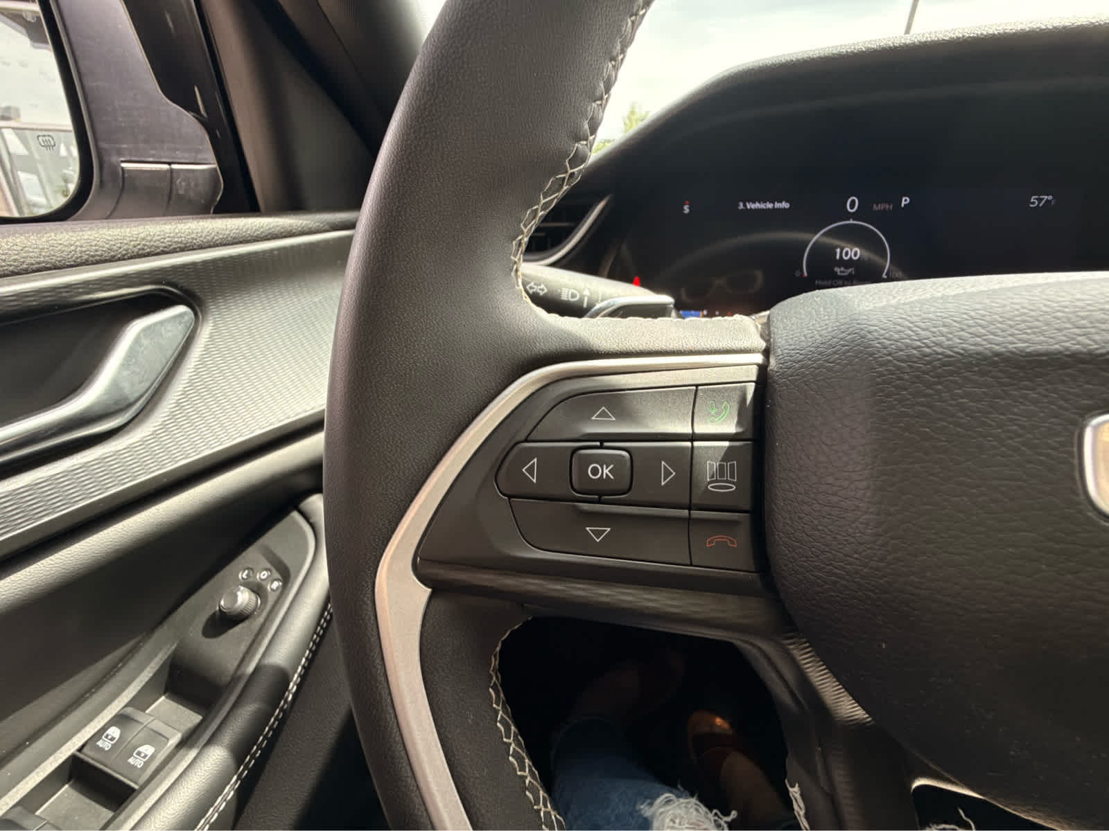 2024 Jeep Grand Cherokee Laredo 4x4