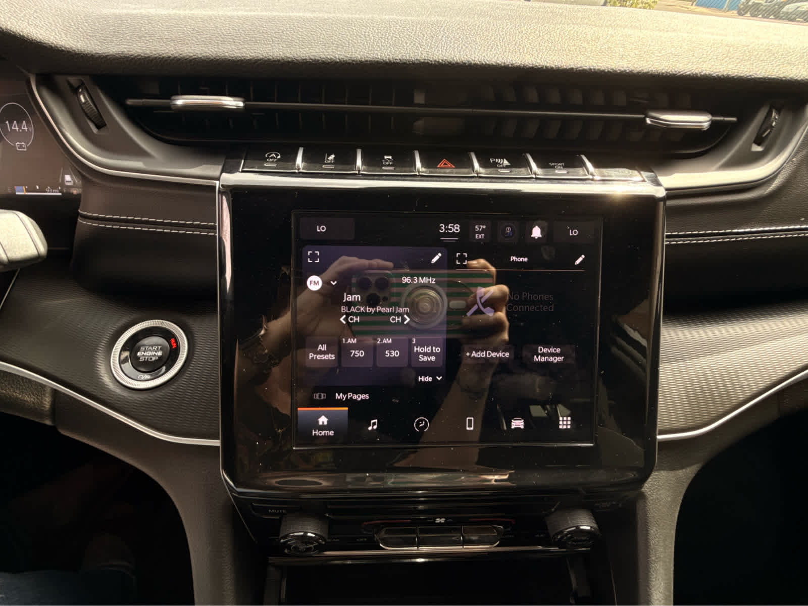 2024 Jeep Grand Cherokee Laredo 4x4