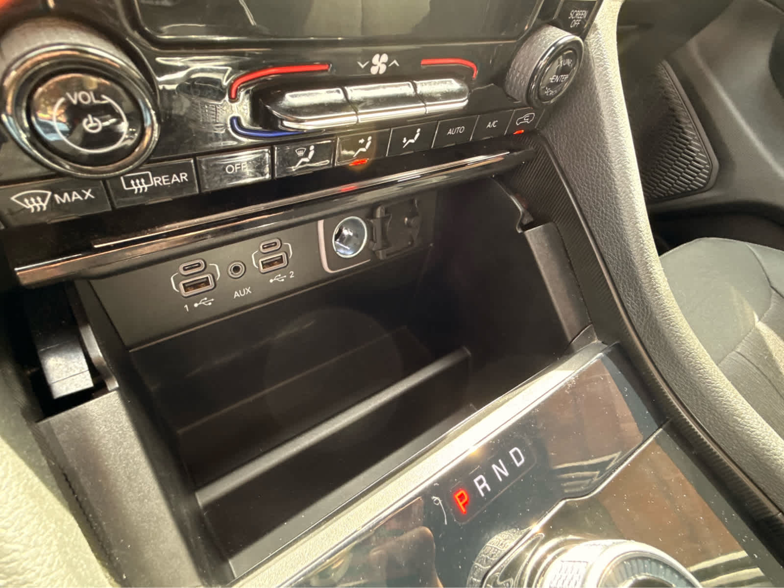 2024 Jeep Grand Cherokee Laredo 4x4
