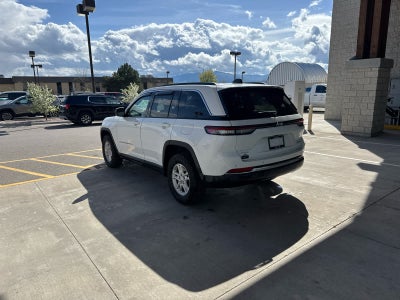2024 Jeep Grand Cherokee Laredo 4x4
