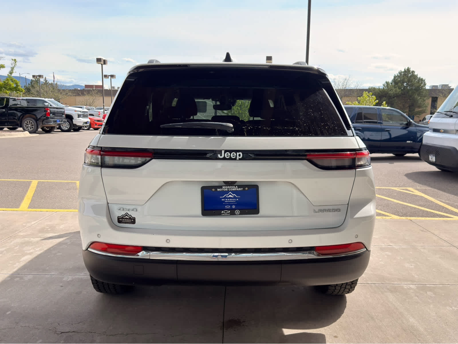 2024 Jeep Grand Cherokee Laredo 4x4