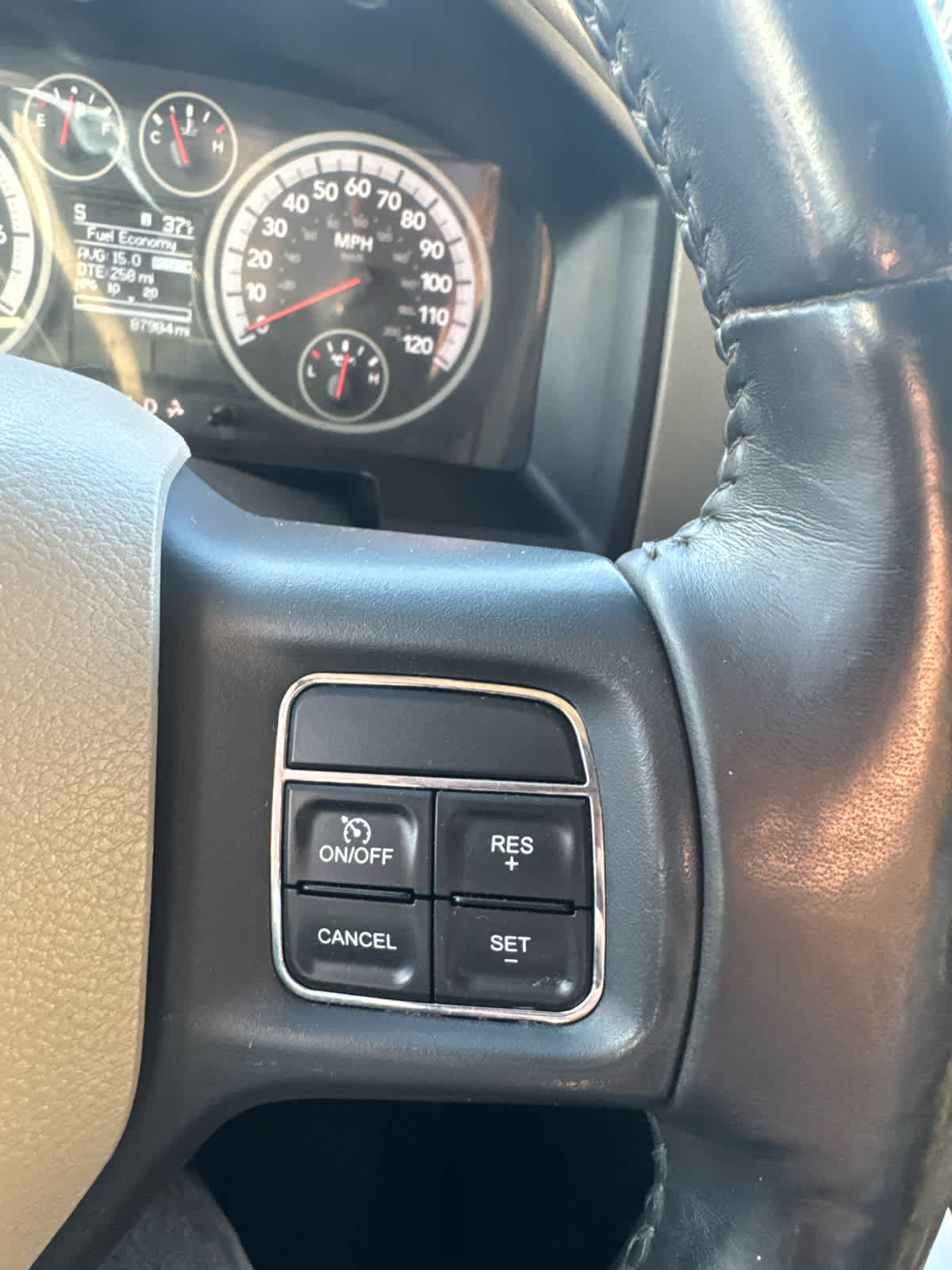 2012 RAM 1500 SLT