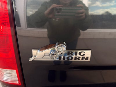 2017 RAM 1500 Big Horn Crew Cab 4x4 6'4" Box